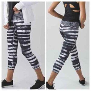 Lululemon Wunder Under Cropped‎ Legging size 6 Palms/Banana Leaf/Gingham